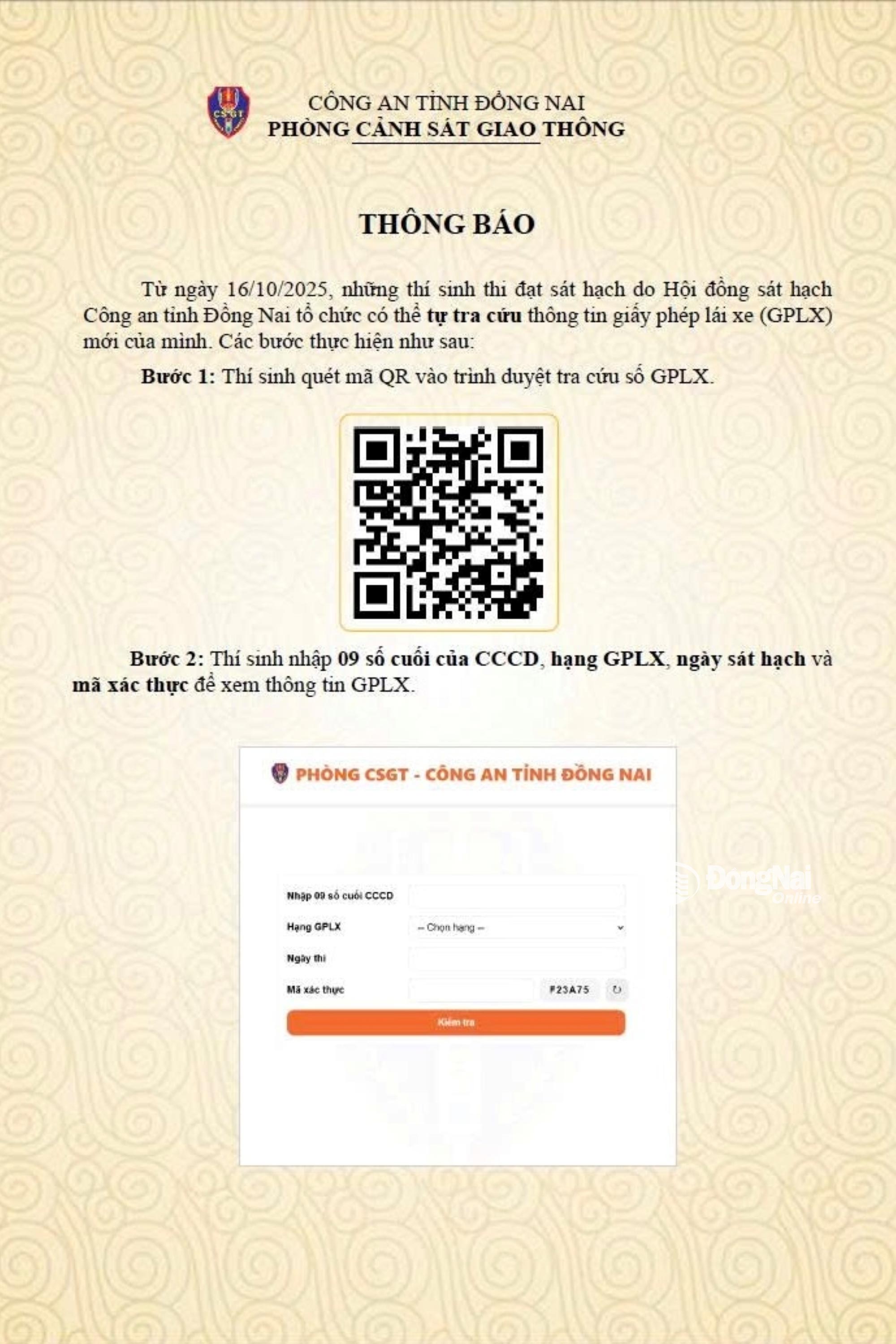 Người dân quét mã QR để có thể dễ dàng kiểm tra thông tin giấy phép lái xe sau khi thi đạt trong các kỳ sát hạch do Hội đồng sát hạch Công an tỉnh Đồng Nai tổ chức. Ảnh: Phòng Cảnh sát giao thông Công an tỉnh Đồng Nai